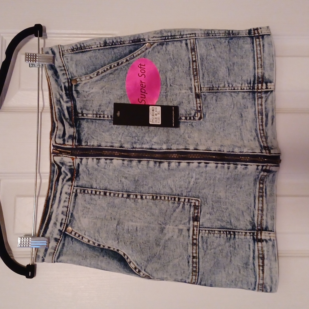 Mini denim skirt